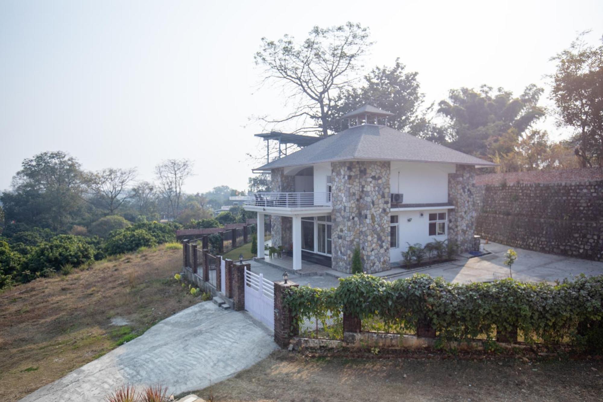 Lazy Fox Hideout - Panoramic View Cottage 德拉敦 外观 照片